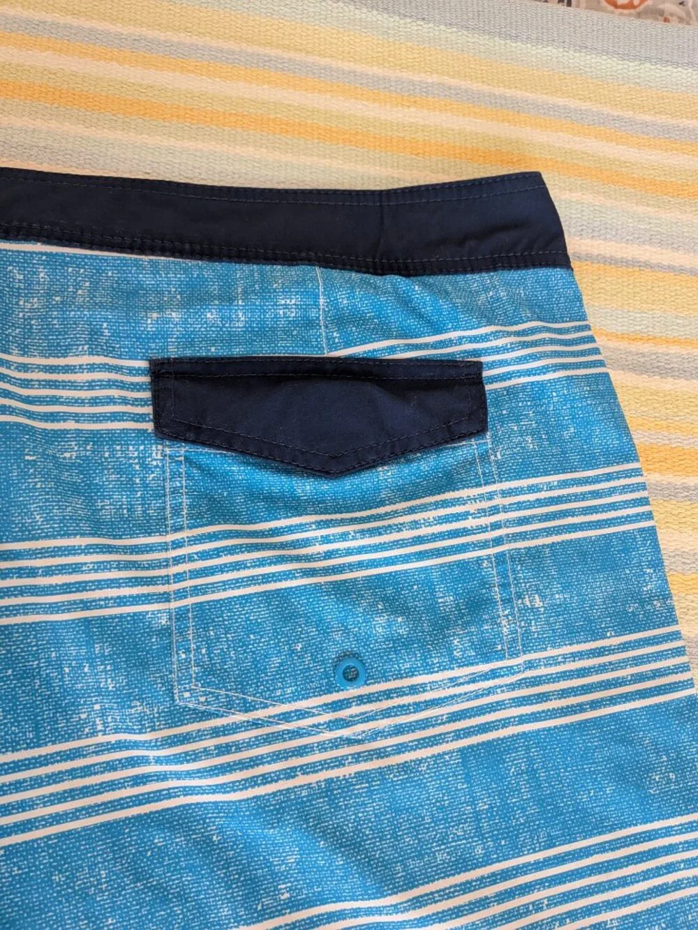 ⭐ Men's Mossimo Blue Striped Board Shorts Size 44